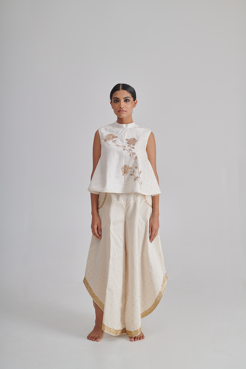 The Bajuband Guide: Styling the Armlet with Indian Outfits