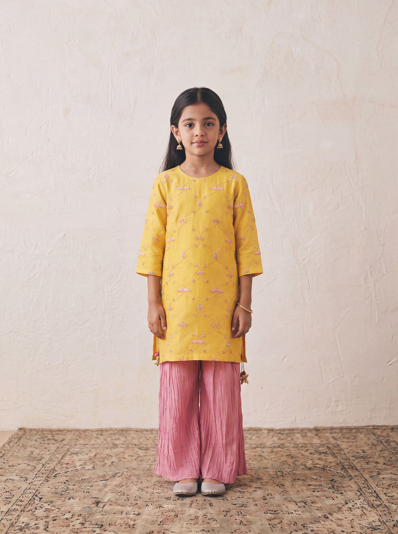 Kids' Lohri & Makar Sankranti Outfit Ideas: Bonfires, Kites and Warm Layers