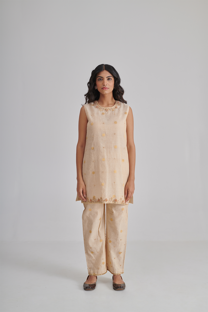 Stripes, Checks & Polka Dots: Playful Patterns in Indian Fashion