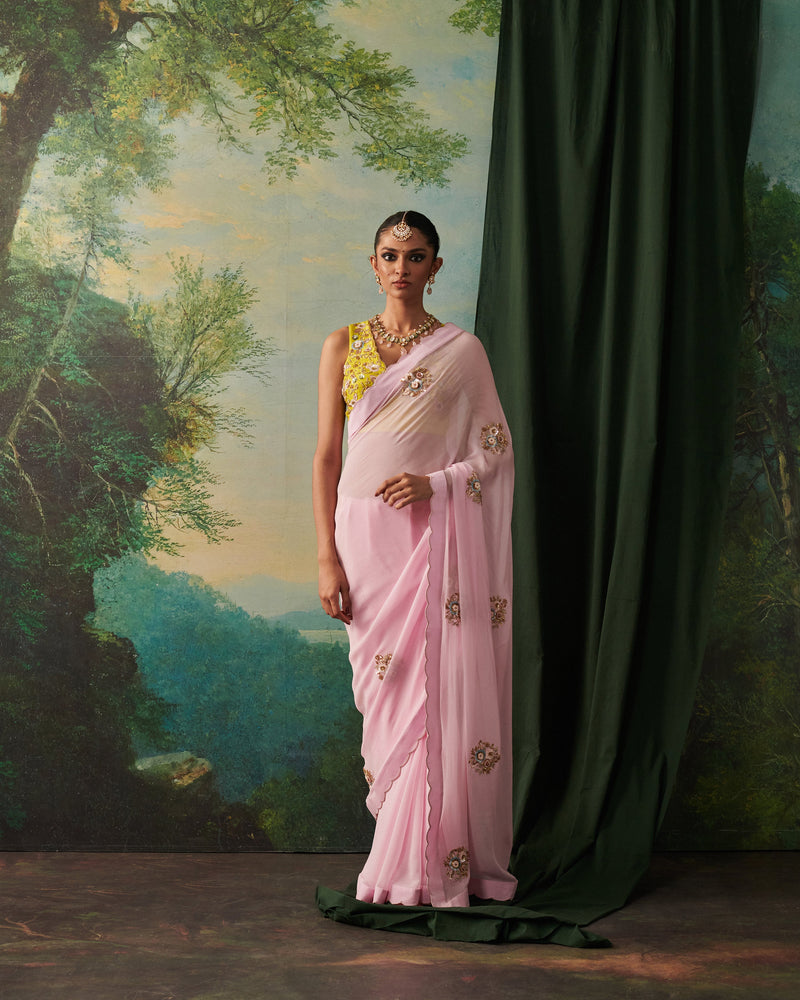A Beginner's Guide to Wearing a Saree, Step by Step