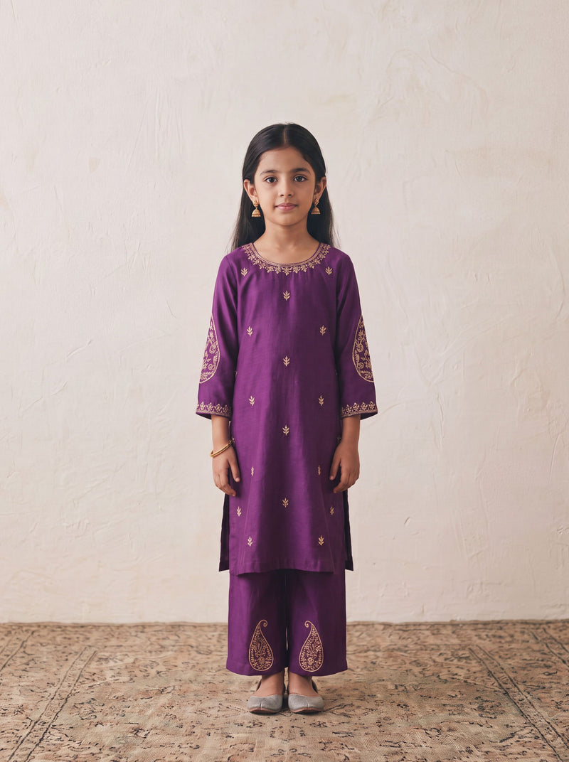 Hand Embroidery on Children's Clothes: Why We Bother