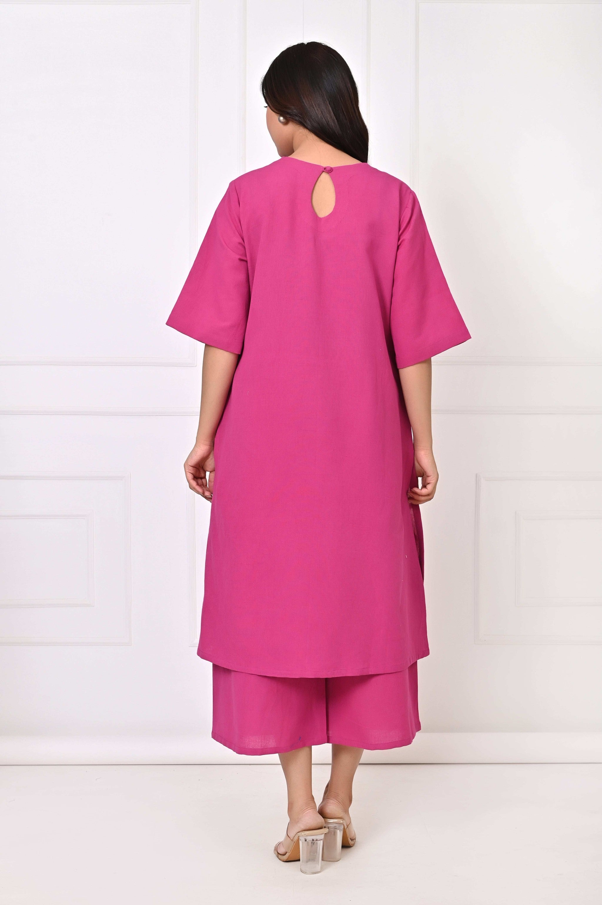 GULNAAR KURTA SET