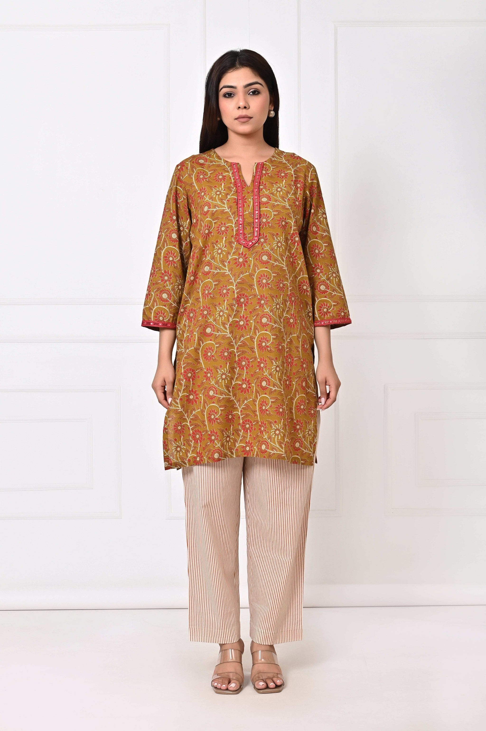 TARUJA KURTA SET