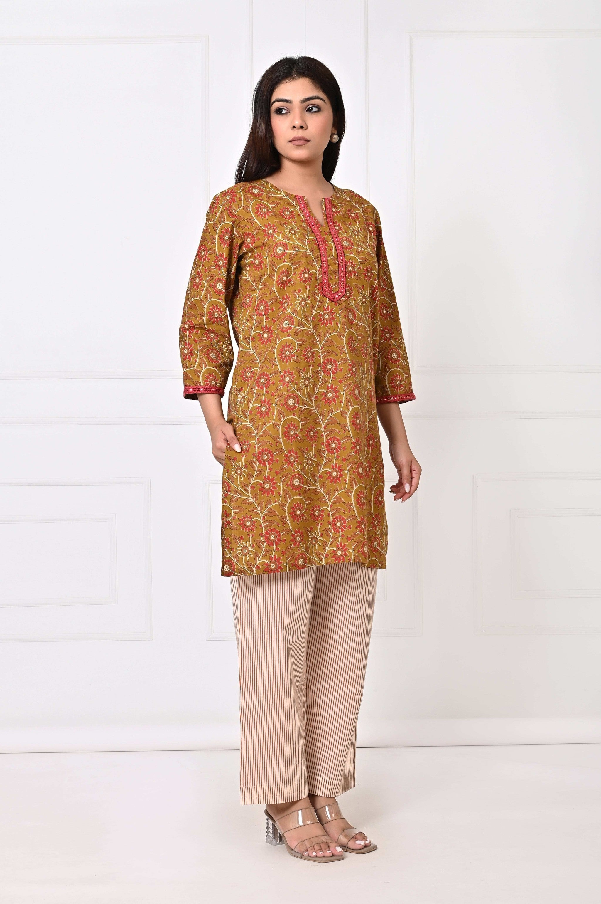 TARUJA KURTA SET