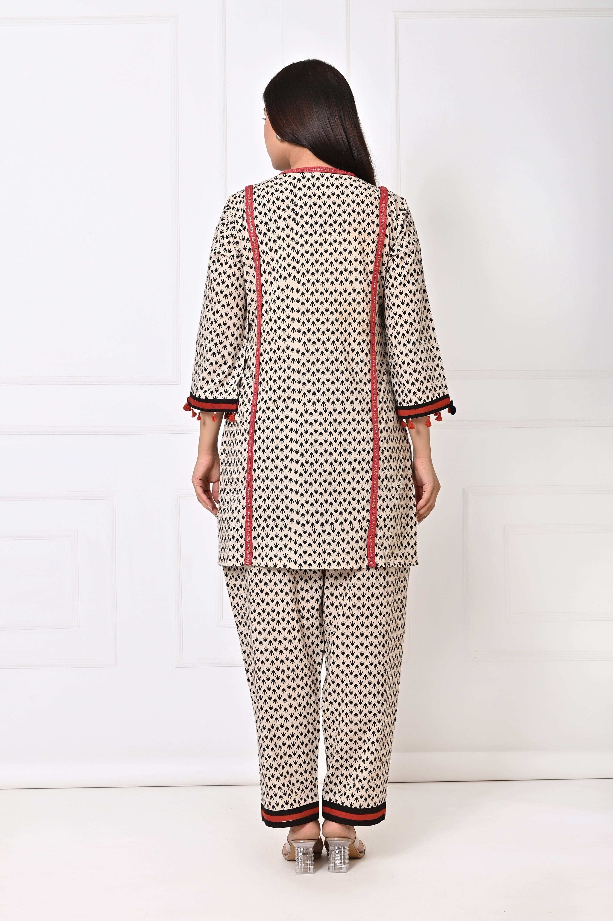 NOORJA KURTA SET