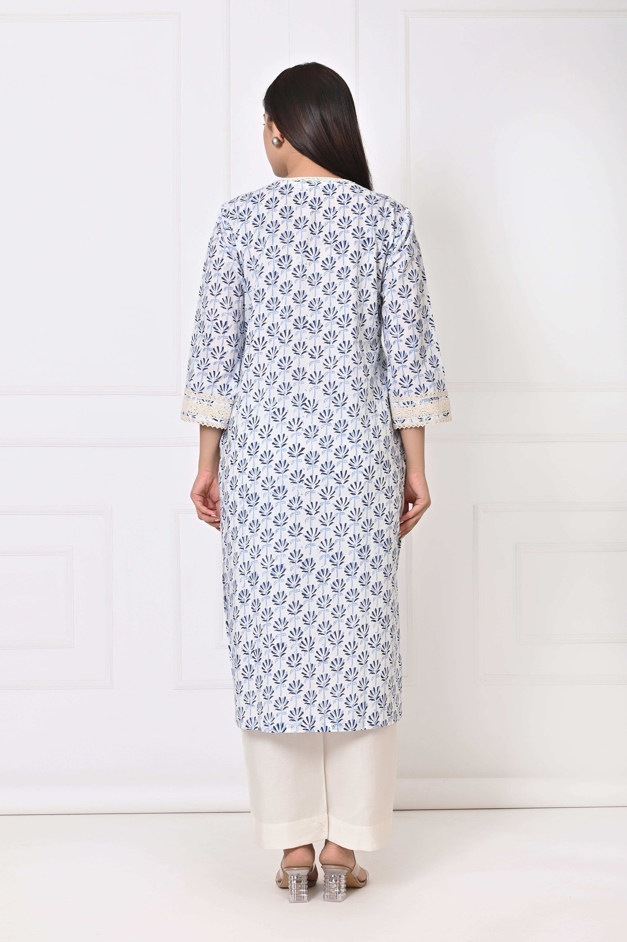 NEELAYA KURTA SET