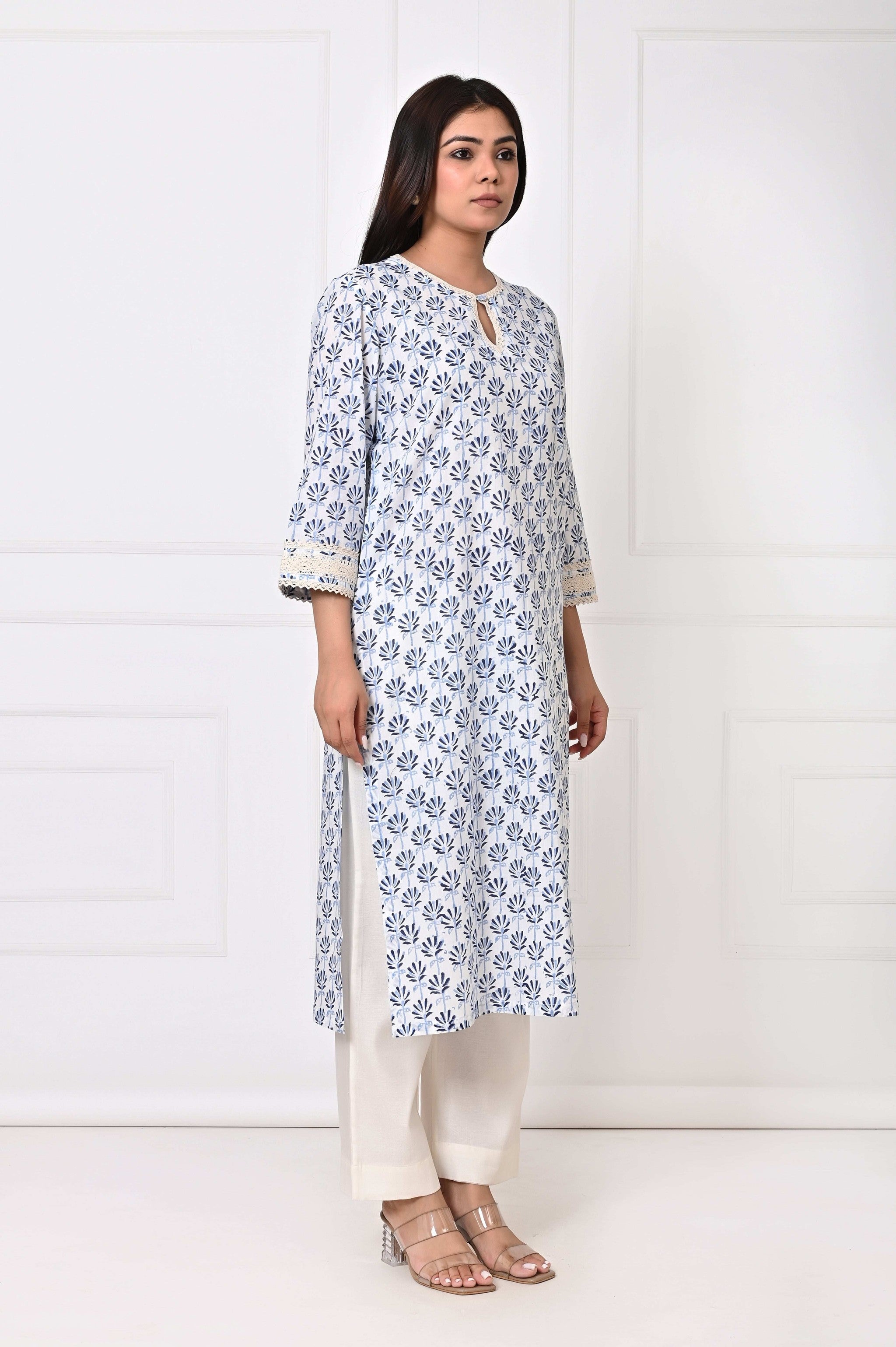 NEELAYA KURTA SET