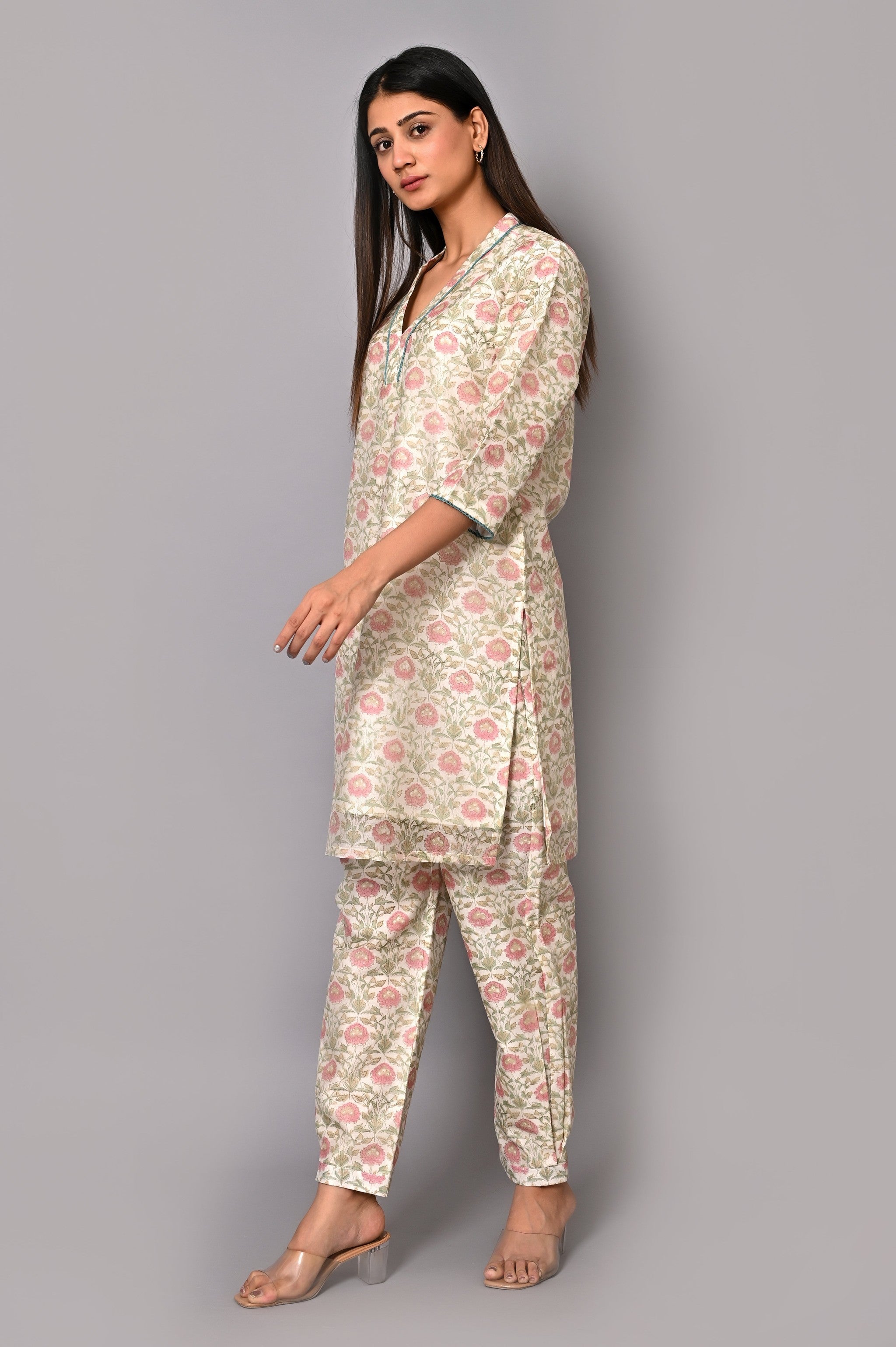POETRY KURTA SET