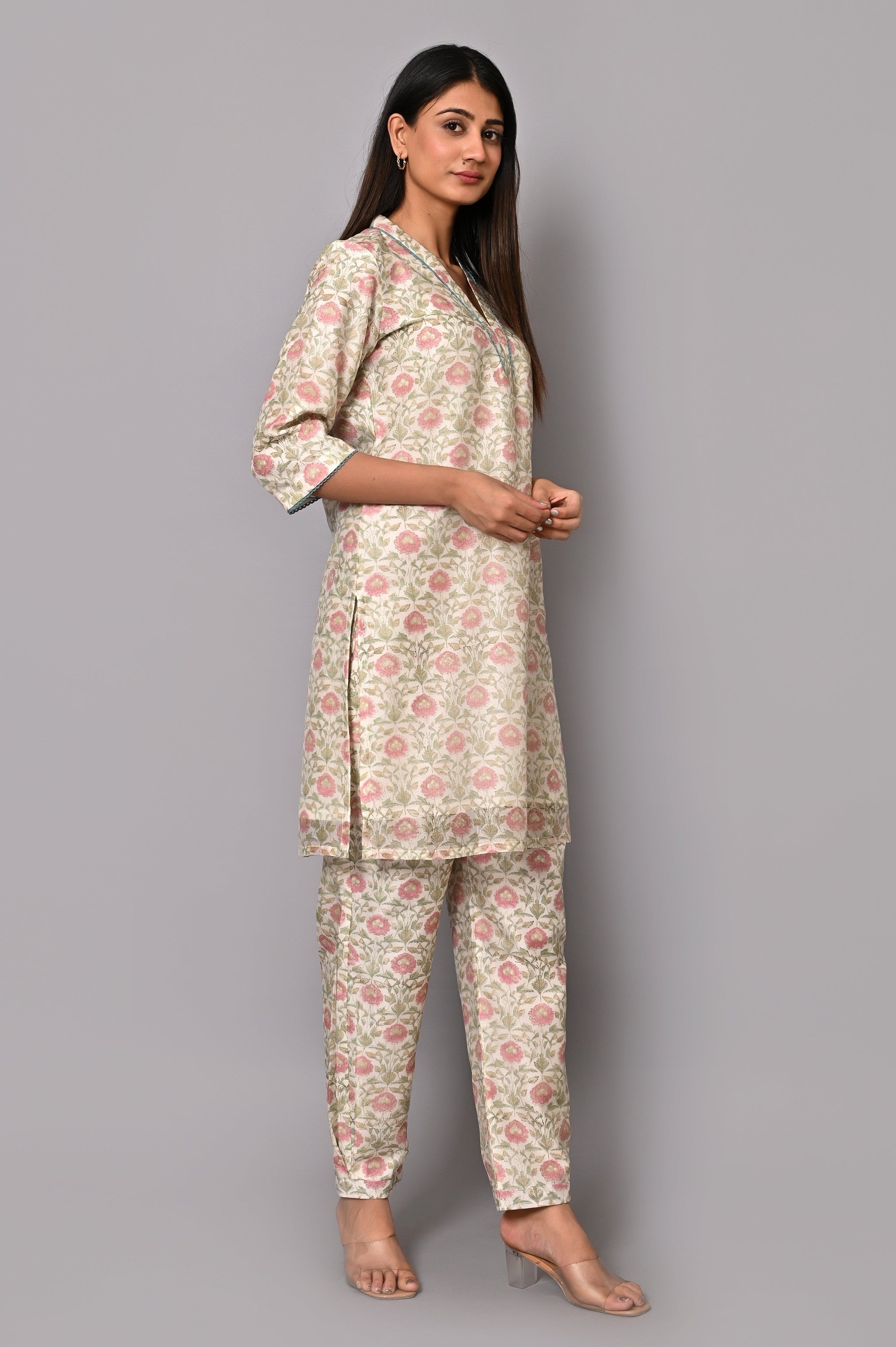 POETRY KURTA SET