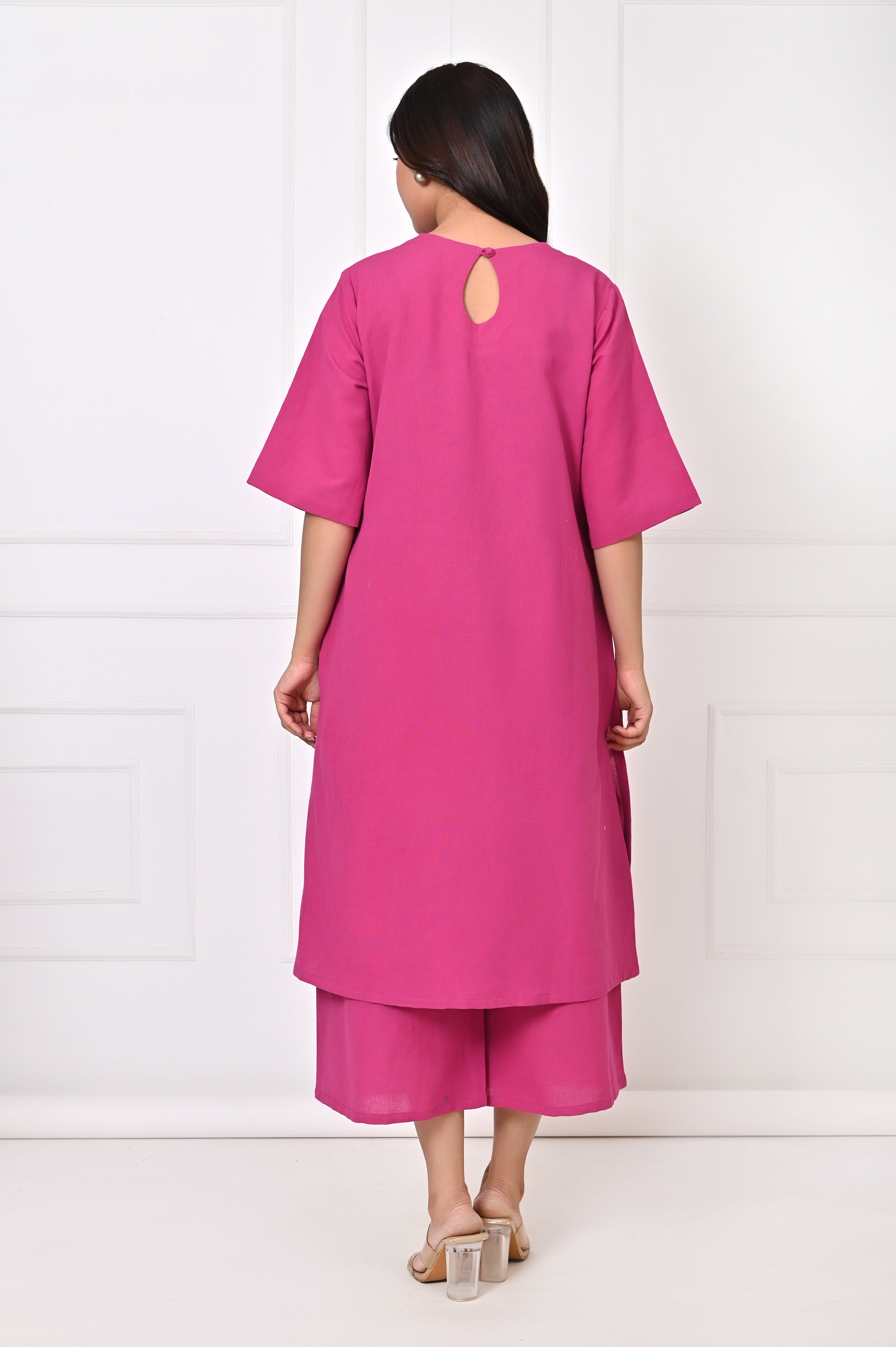 GULNAAR KURTA SET