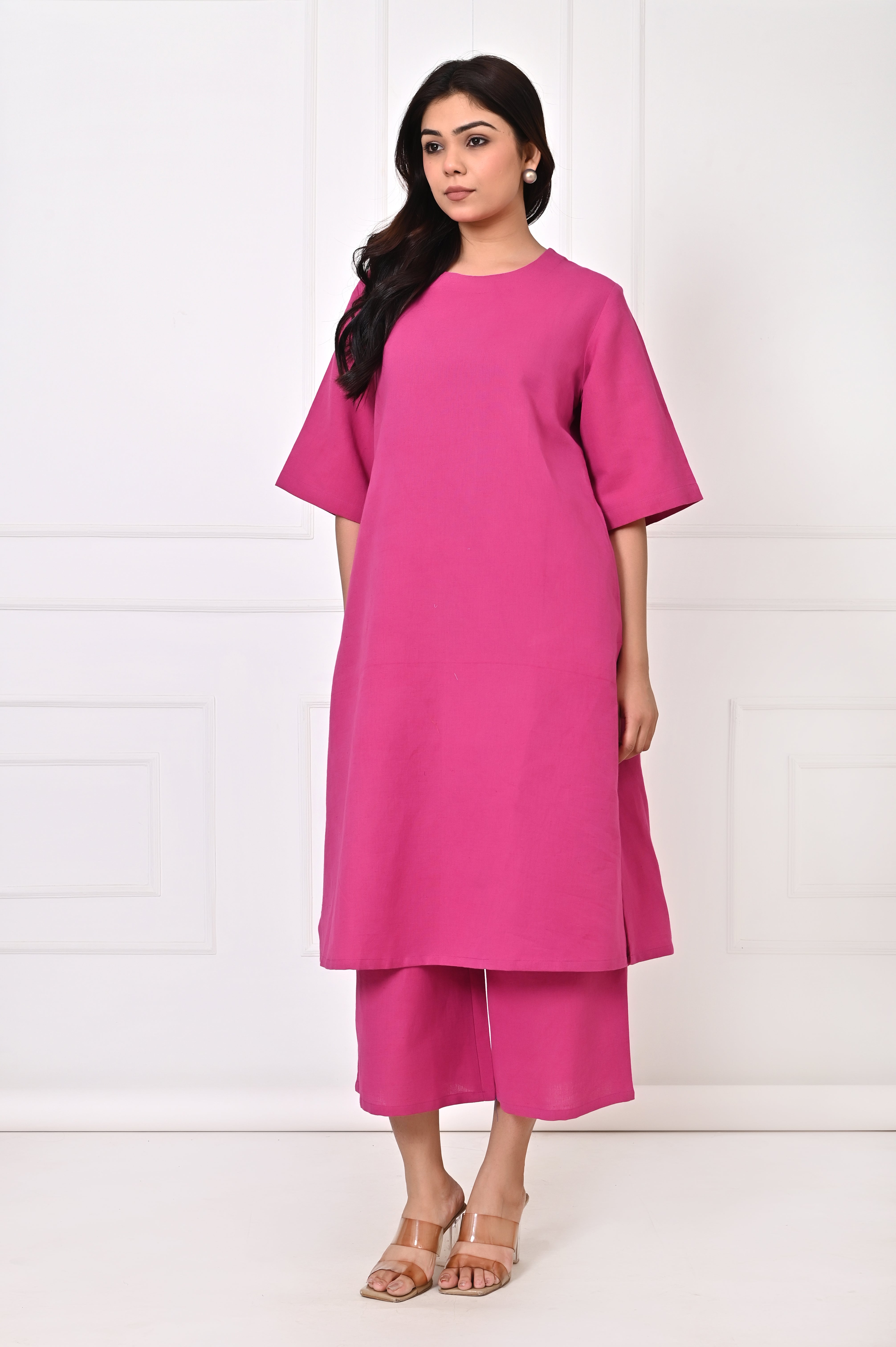 GULNAAR KURTA SET