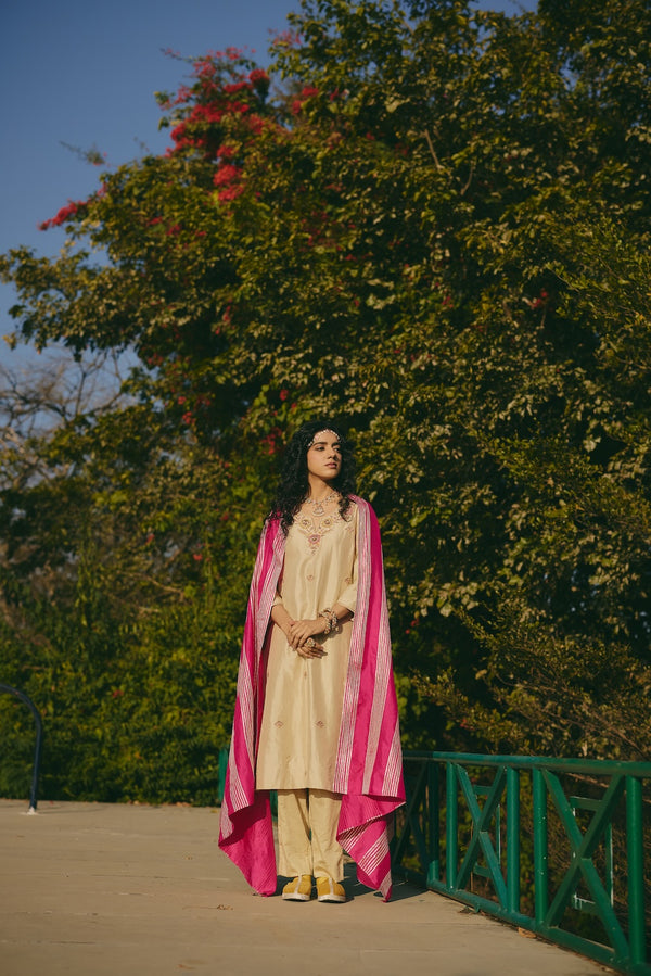 MISHTI pink silk dupatta with nature motifs by Rashika Mittal - front view
