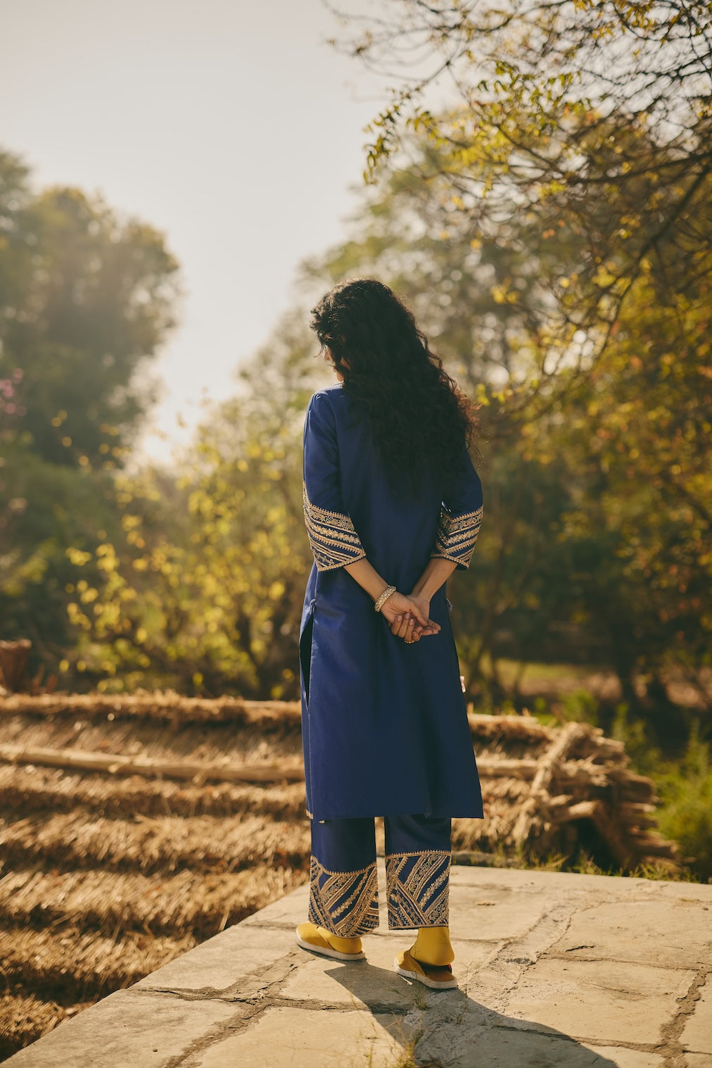 AMEERA & HOORAIN blue silk kurta set with floral motifs by Rashika Mittal - fabric detail
