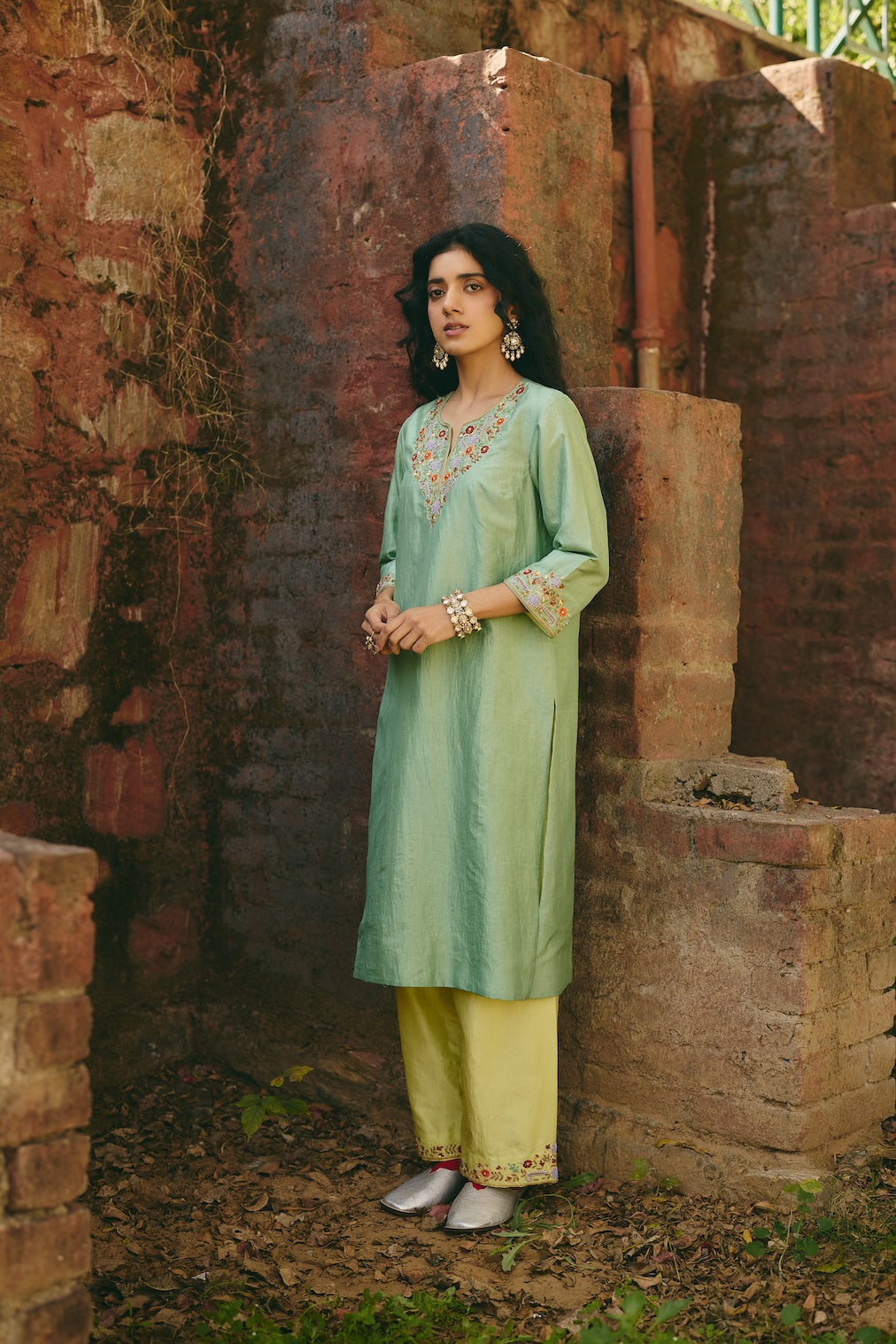 SAHIRA & FIZZA pistachio silk kurta set with floral motifs by Rashika Mittal - close-up detail