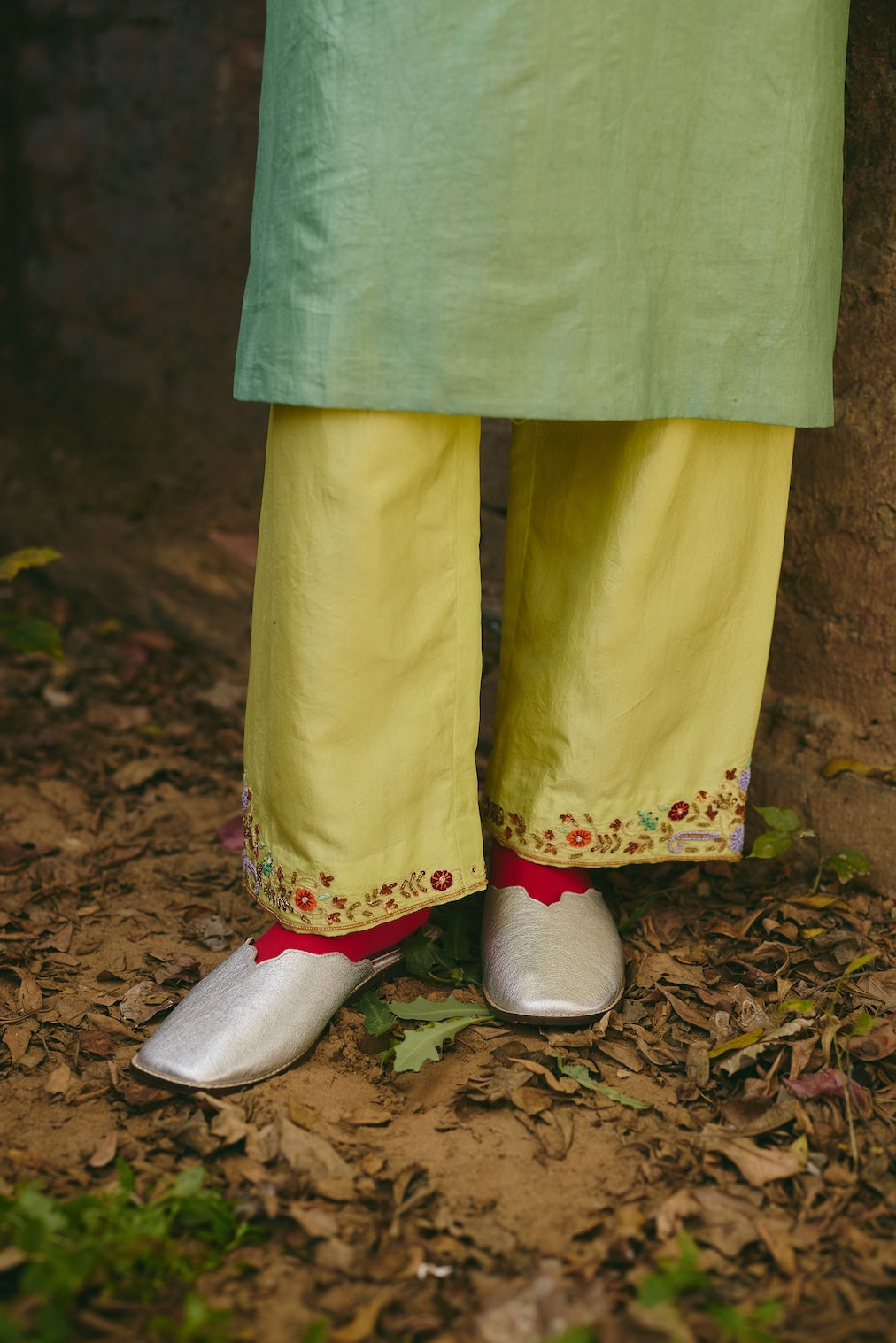 SAHIRA & FIZZA pistachio silk kurta set with floral motifs by Rashika Mittal - fabric detail