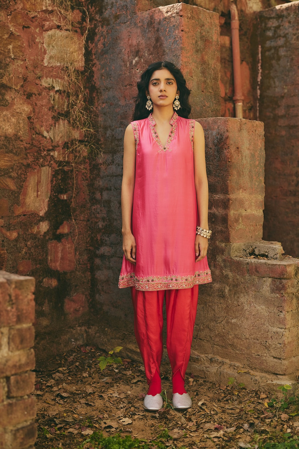 NOORPARI & SURKH rose silk kurta set with floral motifs by Rashika Mittal - front view