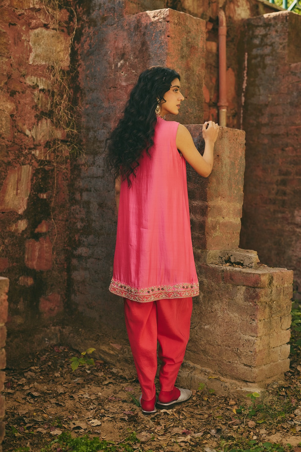 NOORPARI & SURKH rose silk kurta set with floral motifs by Rashika Mittal - back view