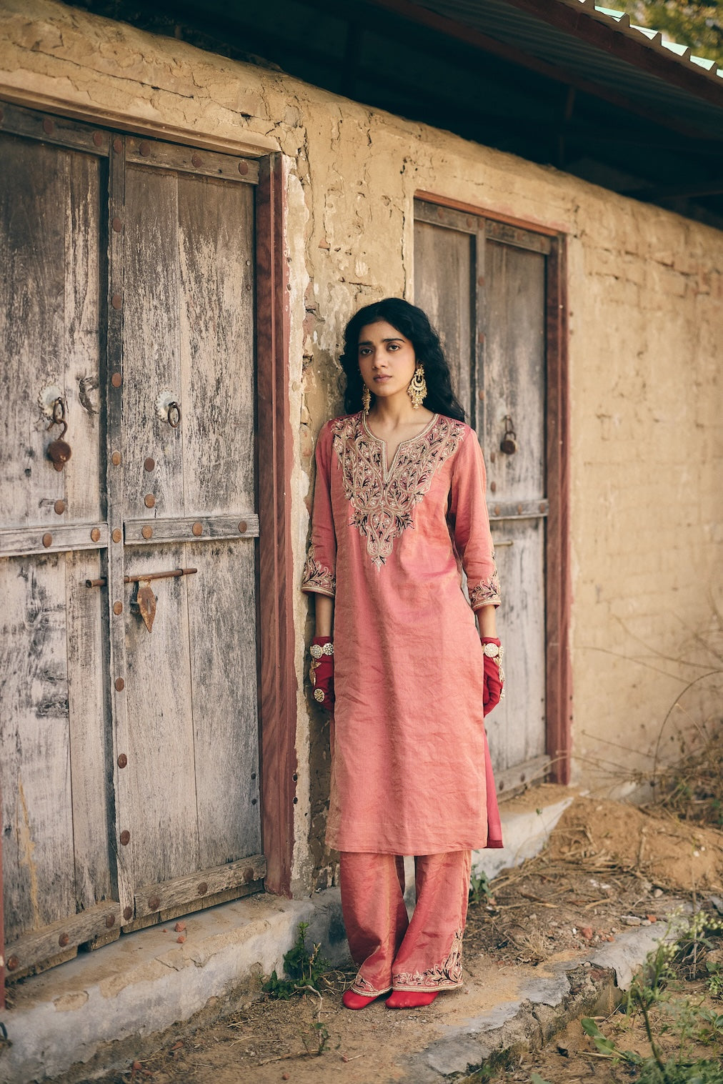 ARUNA & KAVYA coral tissue kurta set with botanical motifs by Rashika Mittal - styled look
