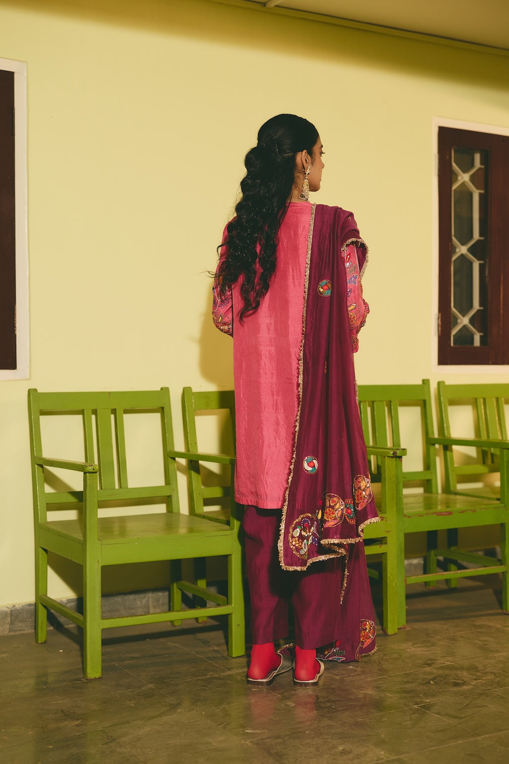 RANGTARA & JAMUNI pink silk kurta set with circular motifs by Rashika Mittal - back view
