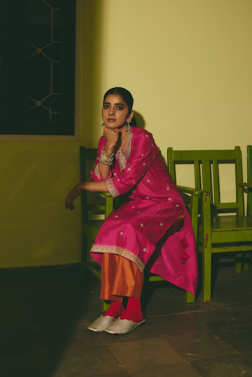 JIYA & ESHNA fuchsia silk kurta set with paisley motifs by Rashika Mittal - full silhouette