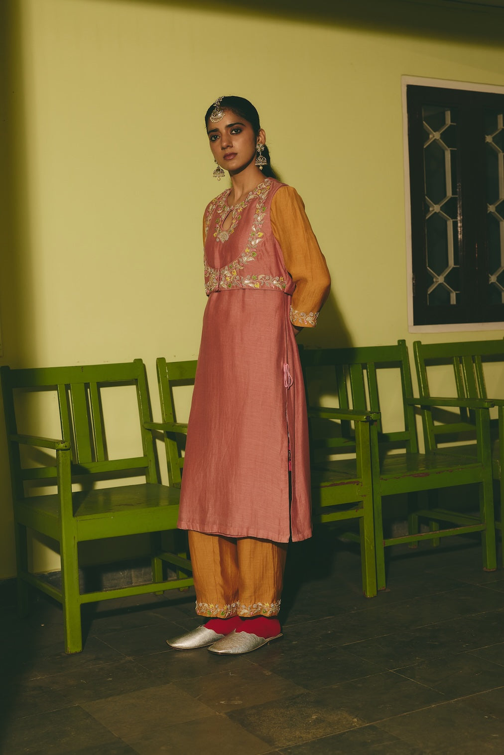 RUHANIYAT & AMBER terracotta chanderi kurta set with mughal motifs by Rashika Mittal - close-up detail